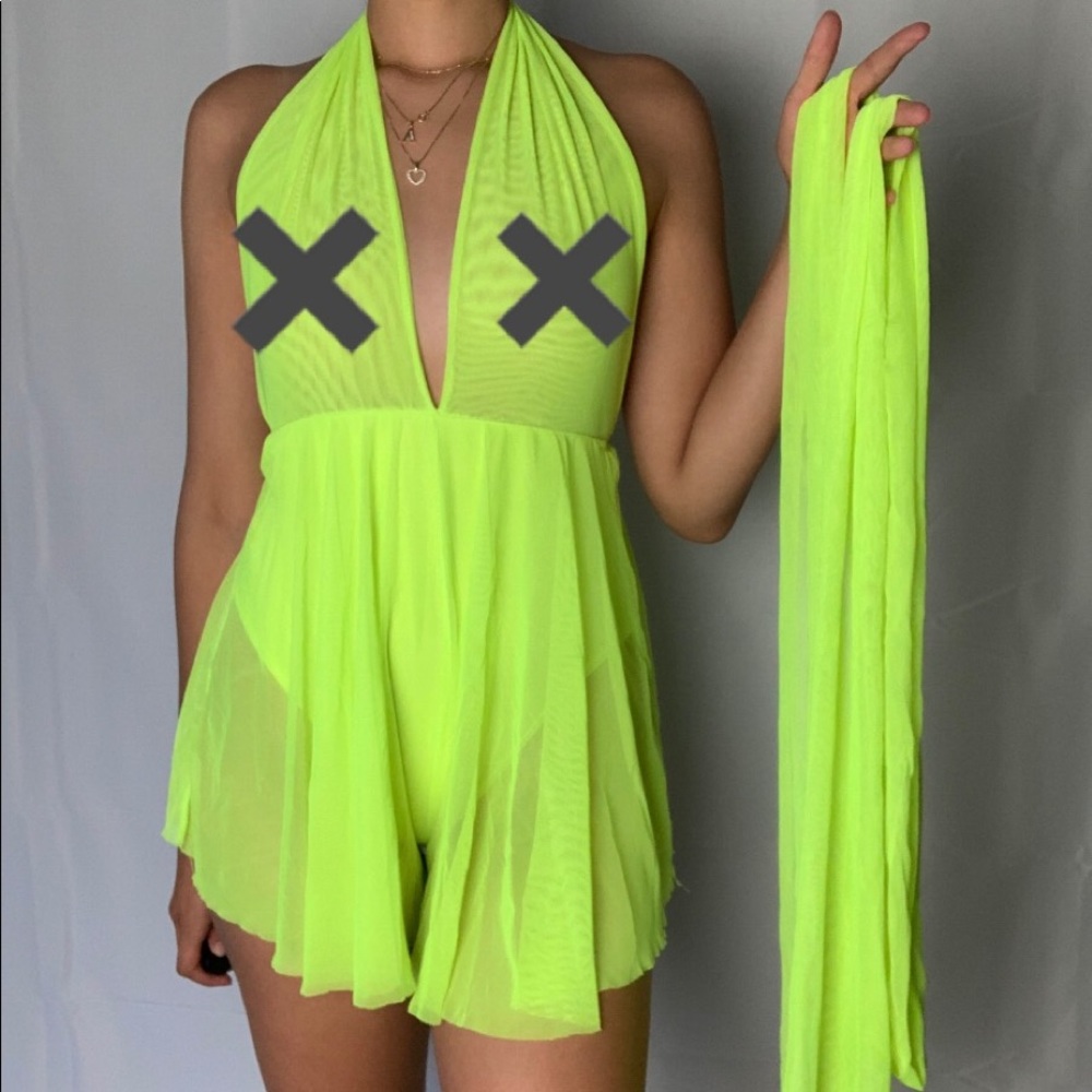 Romper - Picture 2 of 3